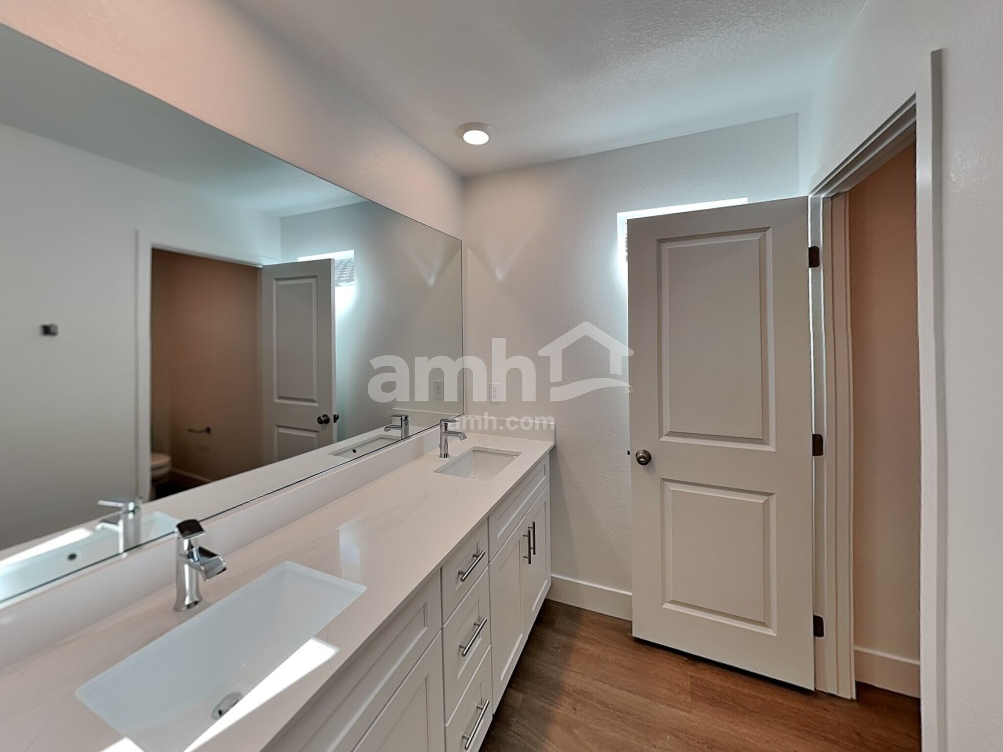 Building Photo - 10366 Beaver Tail St