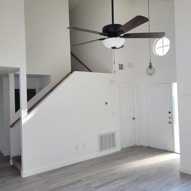 Building Photo - 214 Bay Head Dr
