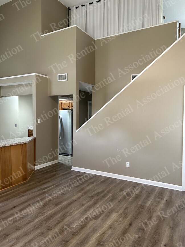 Building Photo - 541 Melton Dr