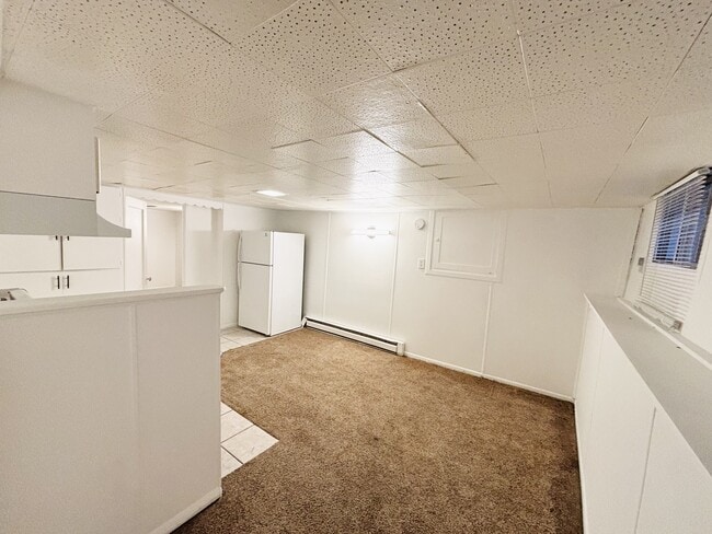 Building Photo - 925 Wilson Ave S