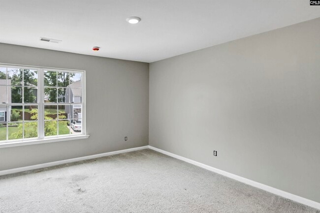Building Photo - 414 Tulip Way