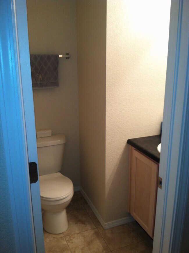 Building Photo - 3 bedroom - Menagerie