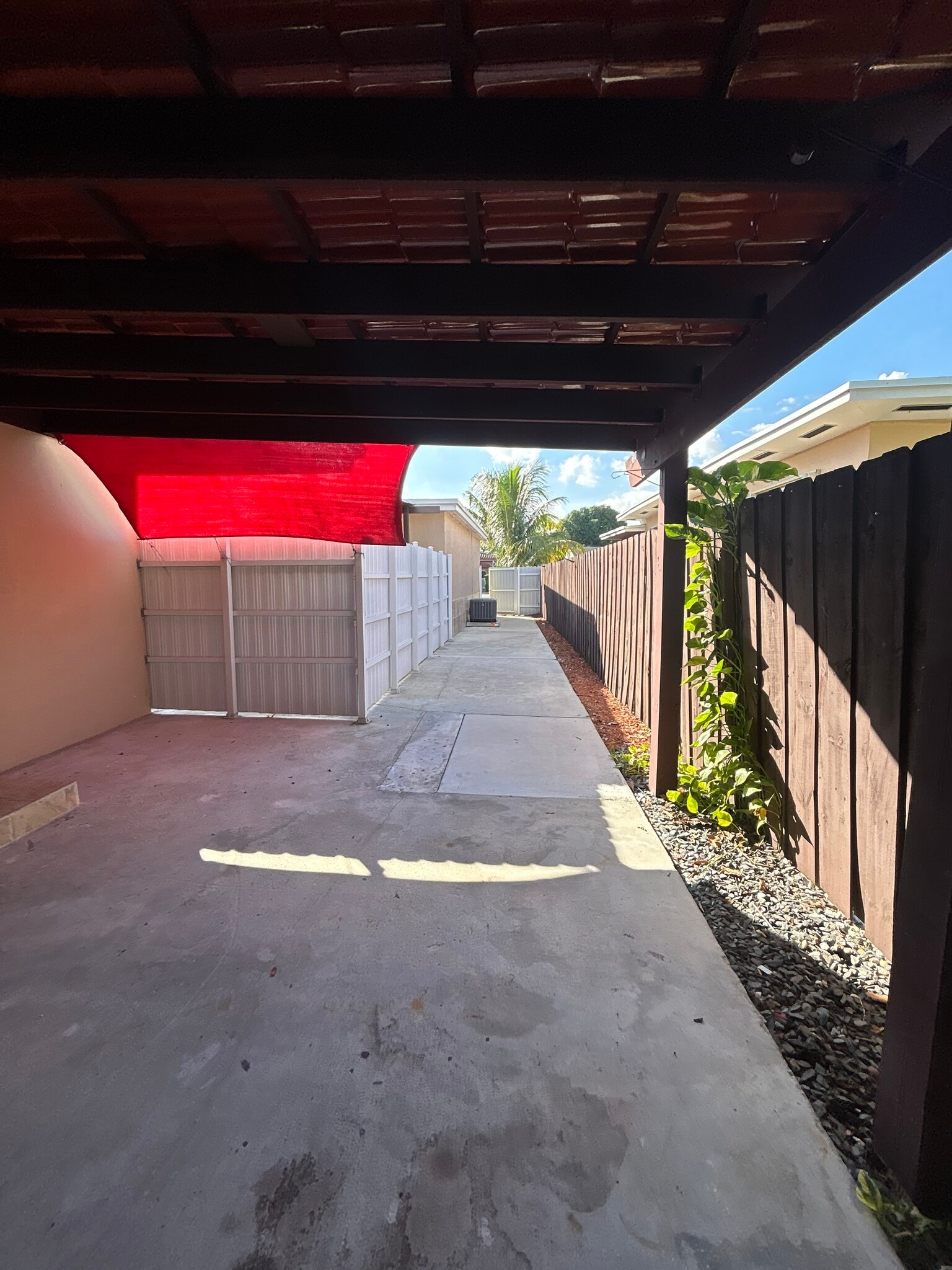 Building Photo - 927 SW 71st Ct