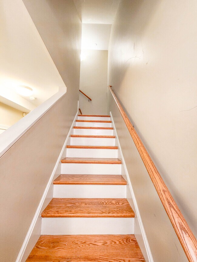 Building Photo - 1643 Church St