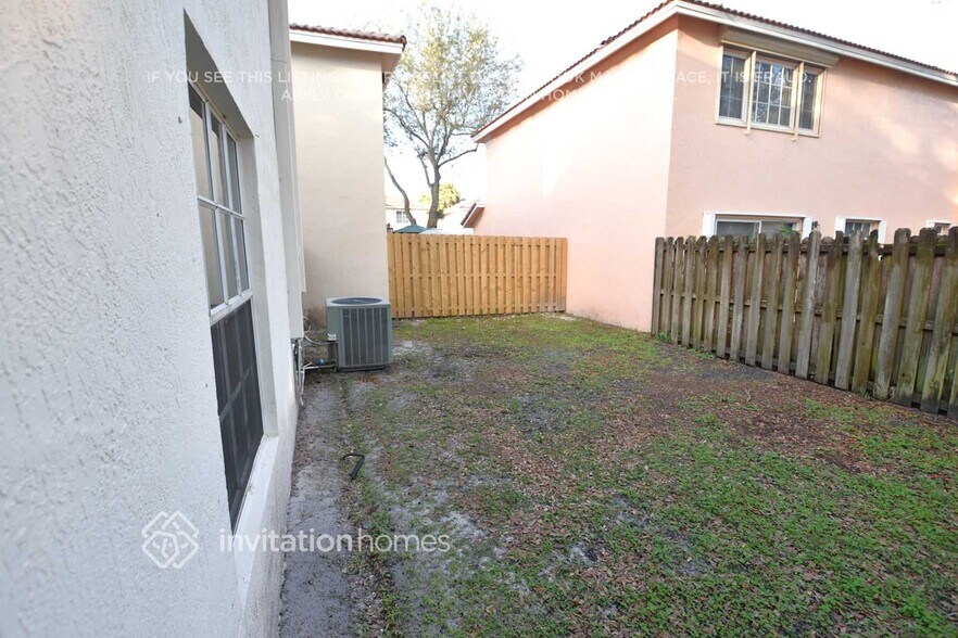 Building Photo - 80 NW 110th Terrace