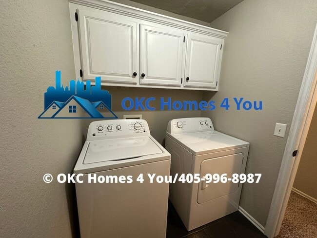 Building Photo - Beautiful 3 Bed 2 Bath in Twin Oaks