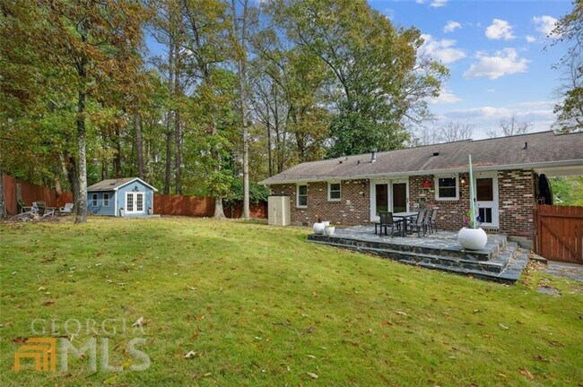 Building Photo - 2764 Green Meadows Ln NE
