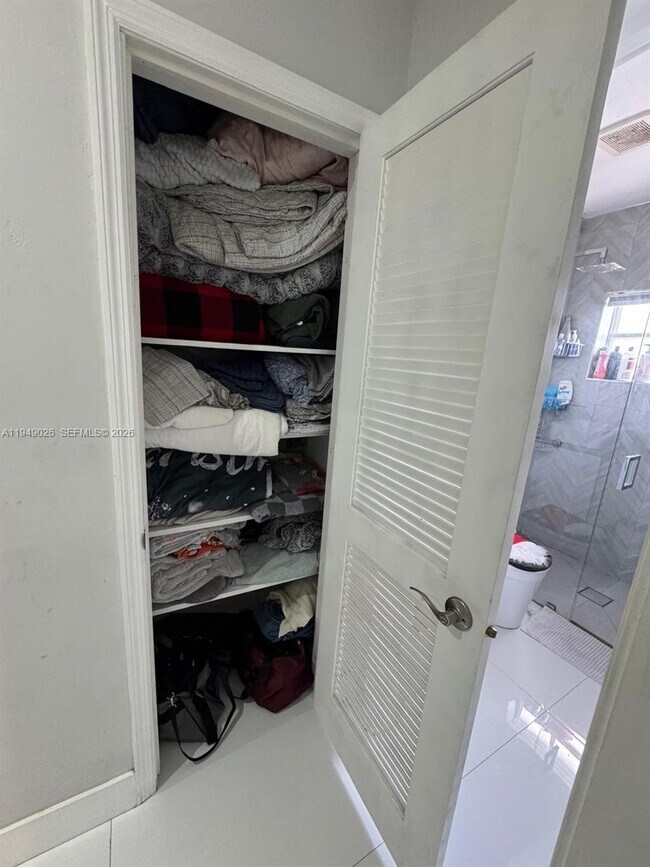 Building Photo - 3551 Palm Ave