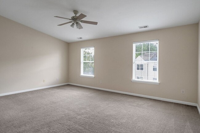 Building Photo - 5110 Neuse Commons Ln