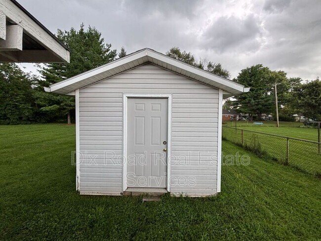 Building Photo - 272 Symmes Rd