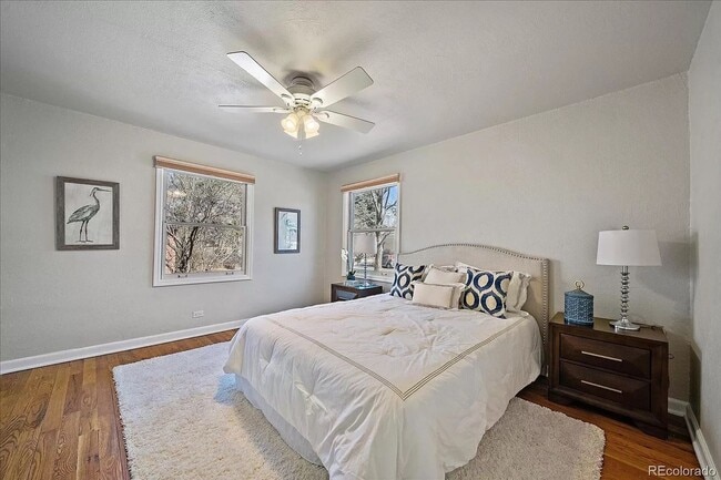 Building Photo - Charming Montclair Home