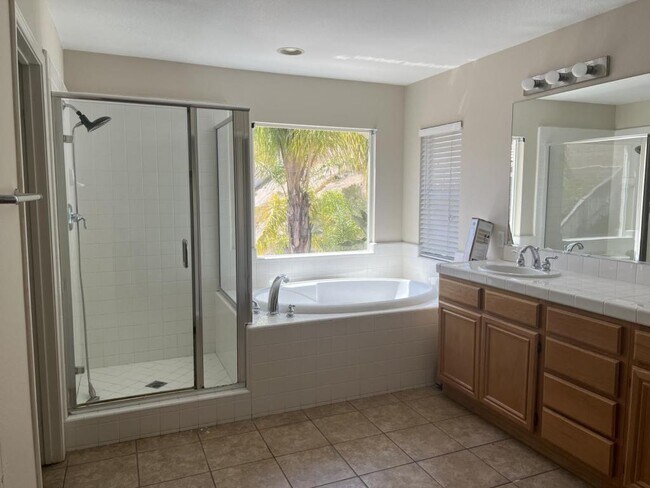 Building Photo - 27749 Hackberry St