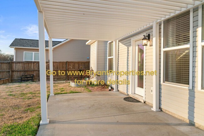 Building Photo - 1801 Stonewater Dr