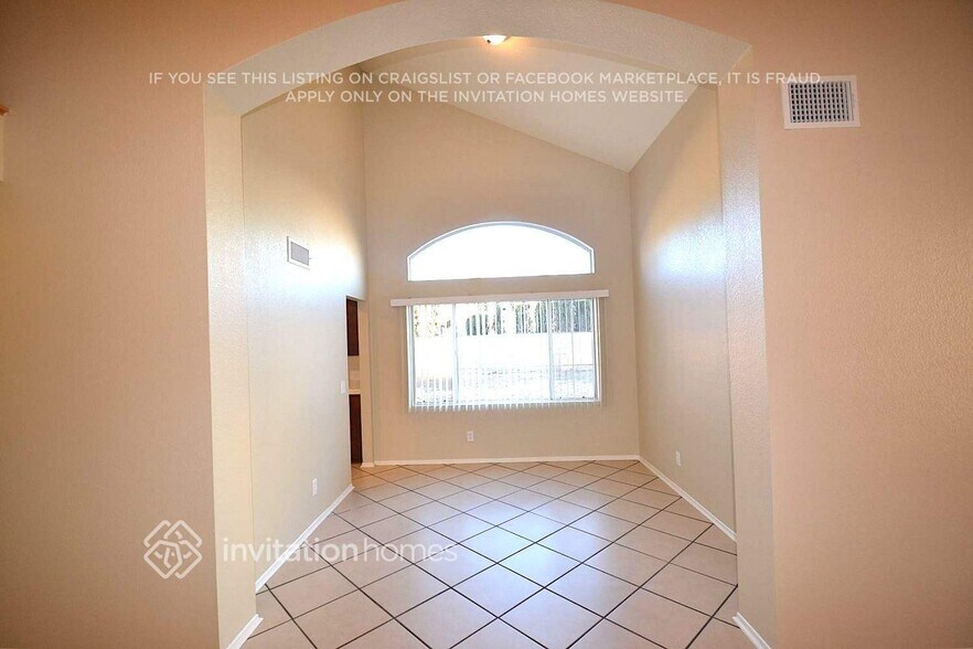 Building Photo - 40425 Tesoro Ln