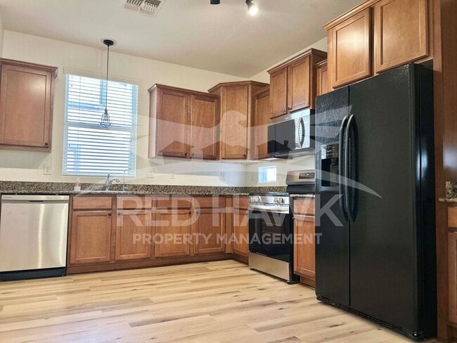 Building Photo - 4344 E Carla Vista Dr