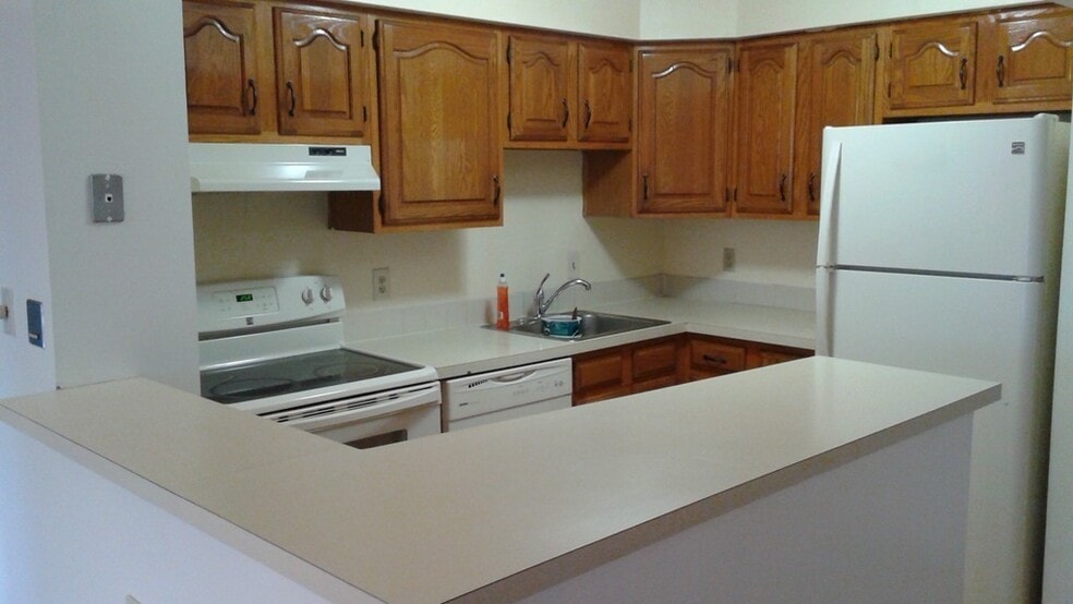 Building Photo - 4975 Washington St