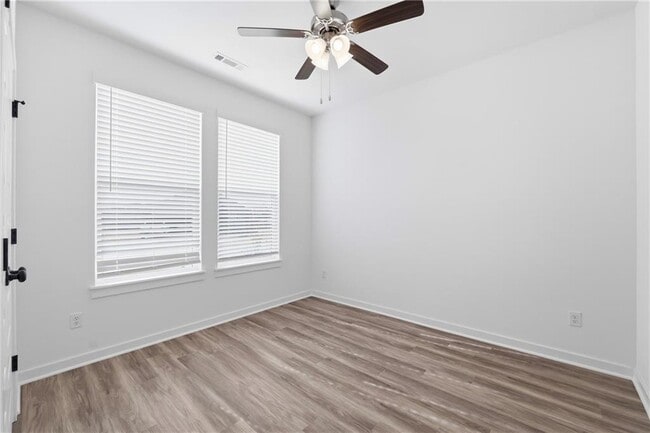 Building Photo - 446 W Taverner Xing