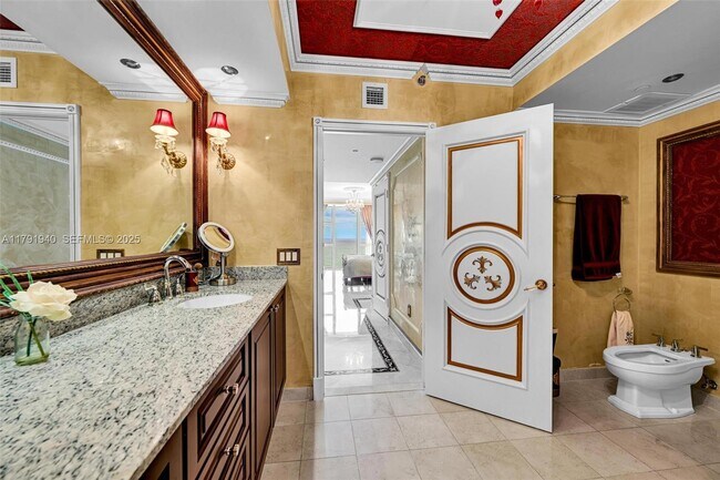 Building Photo - 1800 S Ocean Dr