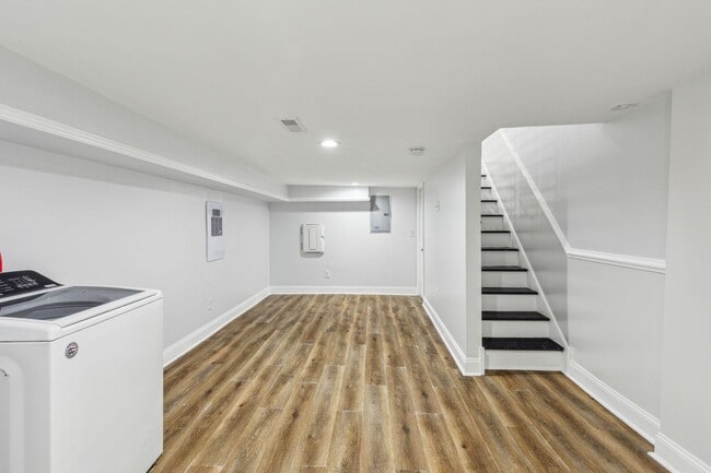 Building Photo - Newly Renovated Single Family Brewerytown