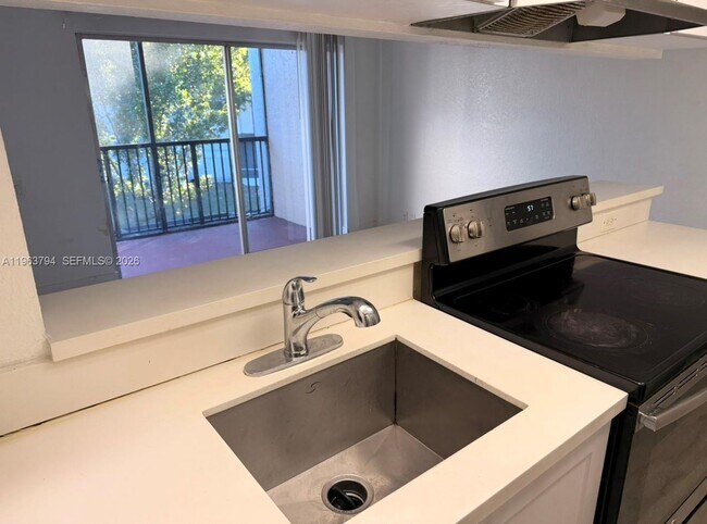 Building Photo - 4535 Treehouse Ln