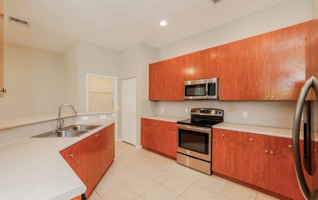 Building Photo - 8739 S San Andros