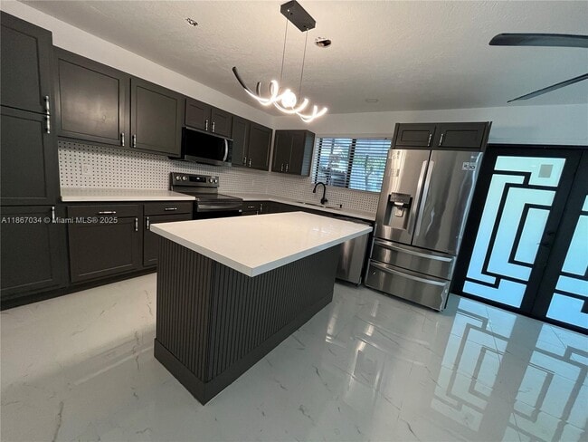 Building Photo - 4661 NW 4th St