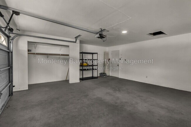 Building Photo - 1693 Goodwin St