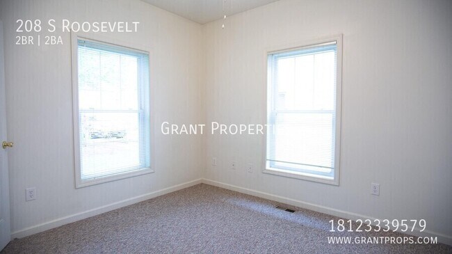 Building Photo - 208 S Roosevelt St