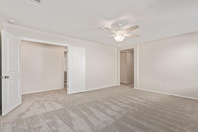 Building Photo - 16648 W Jenan Dr