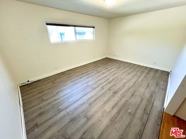 Building Photo - 721 Cedar St