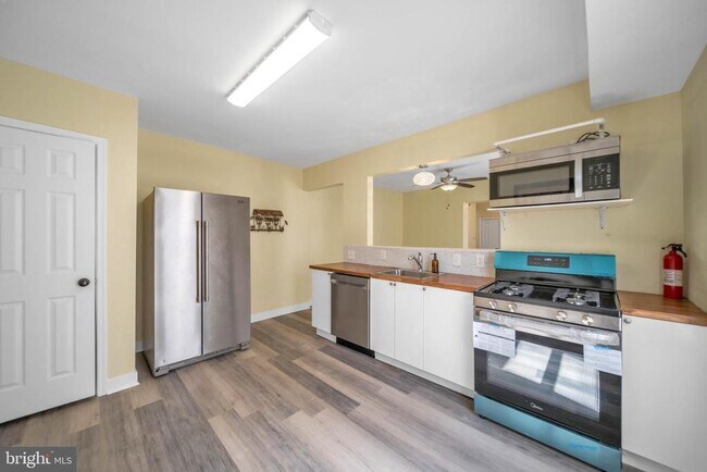 Building Photo - 2712 Sherman Ave NW