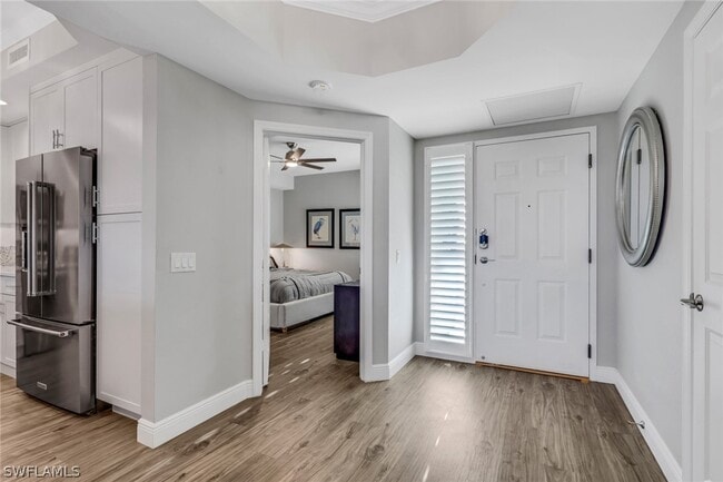 Building Photo - 420 Cove Tower Dr