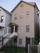 Building Photo - 3107 N Southport Ave