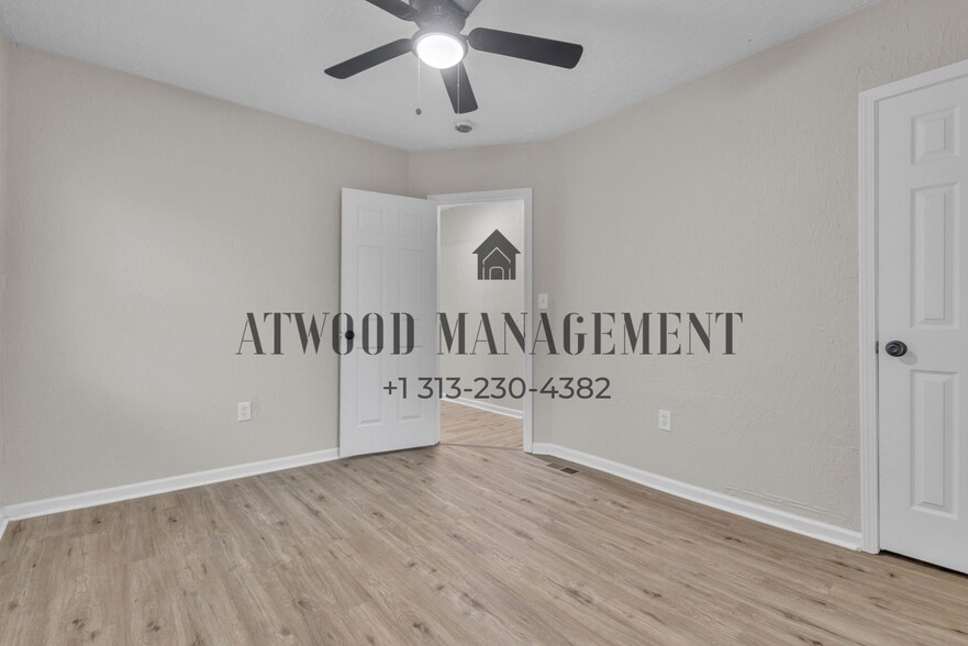 Building Photo - This beautifully updated 3-bedroom, 1-bath single-family home is ready for move-in!