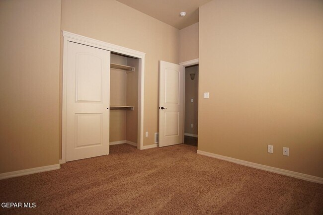 Building Photo - 3628 Grand Bahamas Dr