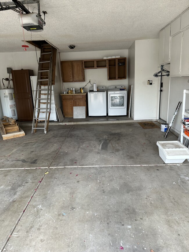 Building Photo - 14076 N 26th Ave