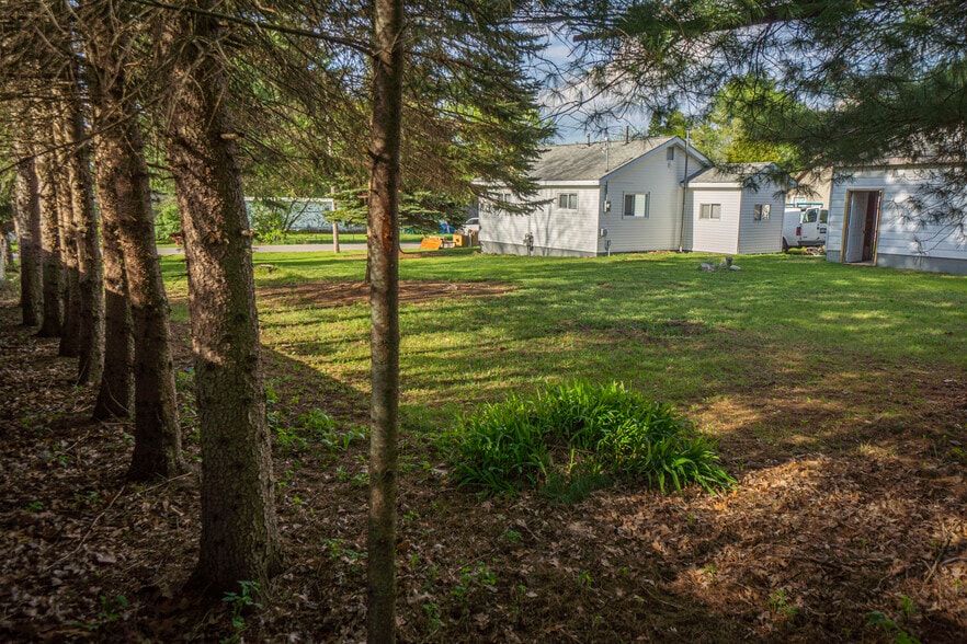 Building Photo - 117 Cherry St