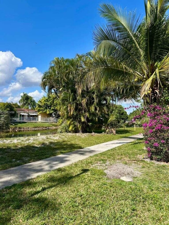 Building Photo - 2035 NW 46th Ave