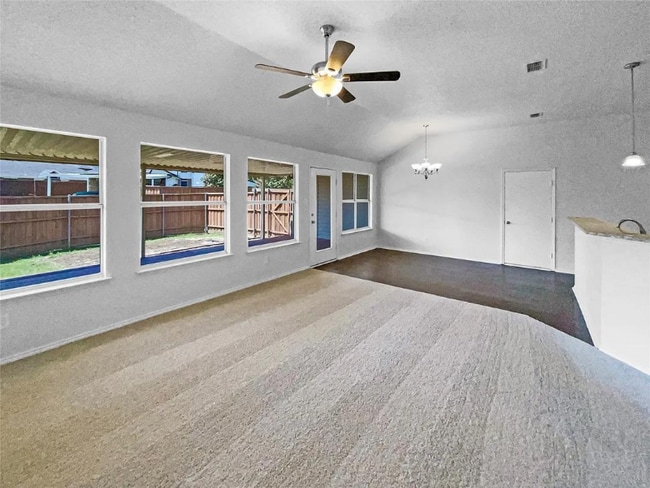 Building Photo - 2701 Crooked Creek