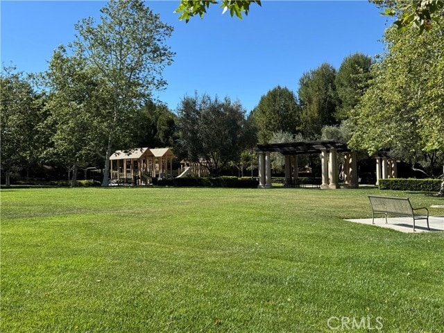 Building Photo - 80 Cipresso