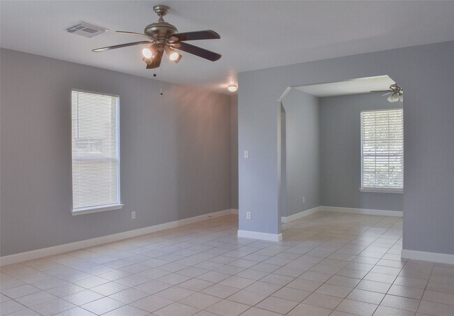 Building Photo - 1006 Addison Park Ln