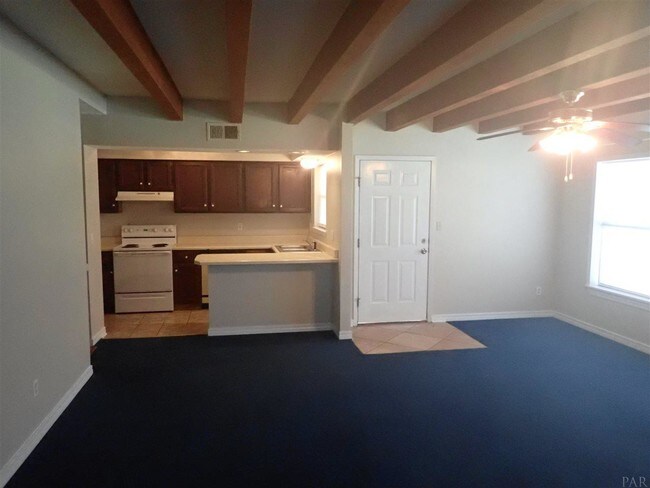 Building Photo - 2830 Hidden Springs Cir