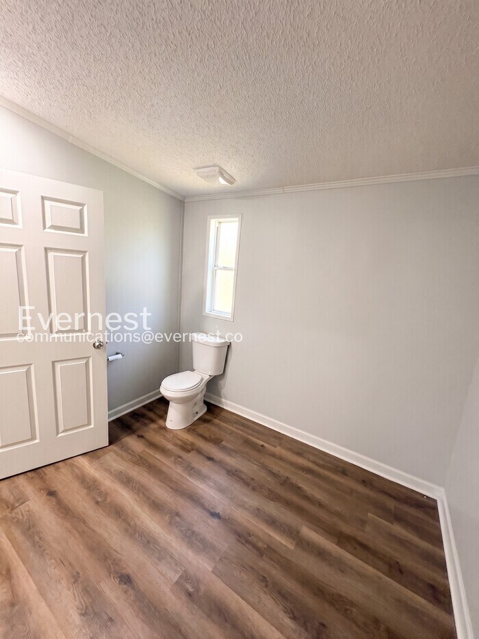Building Photo - 4980 New Horizon Dr