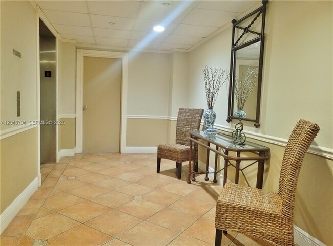 Building Photo - 77 Crandon Blvd