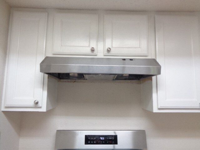 Building Photo - 5644 Birchmont Dr