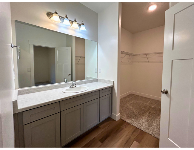 Building Photo - 3375 W 2010 N