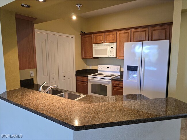Building Photo - 12940 Positano Cir