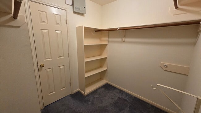Building Photo - 10822 Glenora Dr