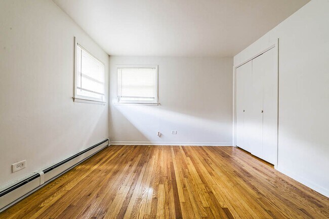 Building Photo - 14015-19 S Tracy Ave Riverdale, IL 60827