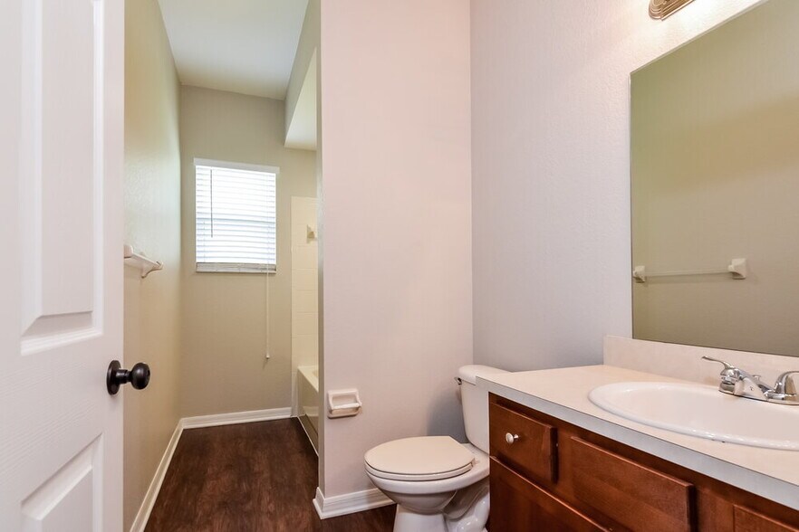 Building Photo - 3677 Sandhill Crane Dr